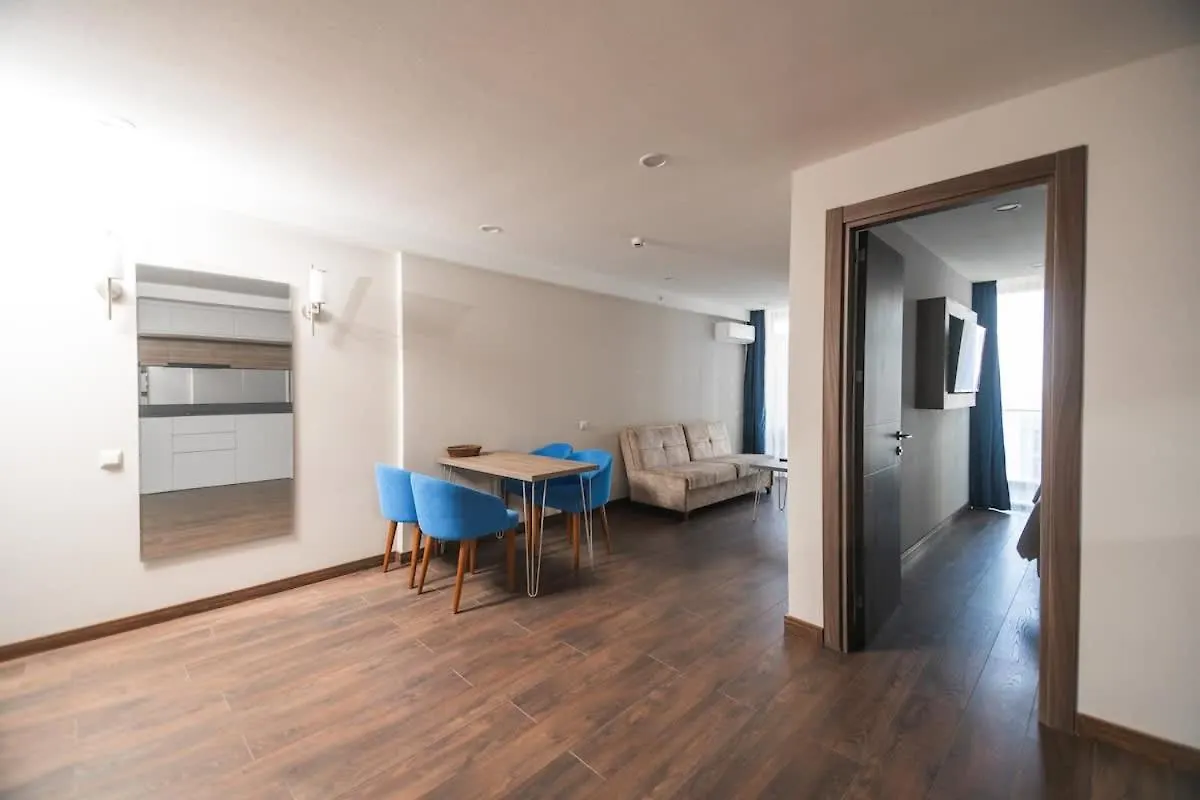 Cozy 1Br Batumi Apt With Balcony - By Wehost